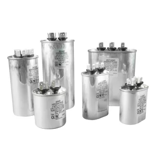 Capacitores